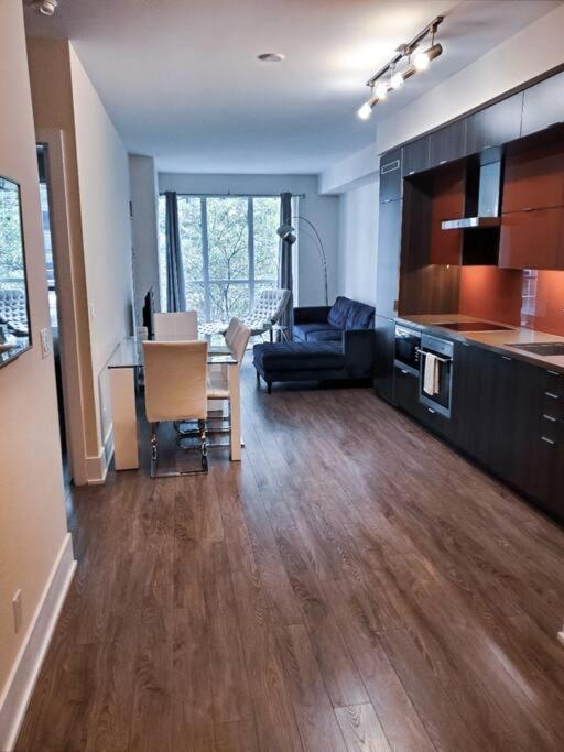Toronto Lofts Apartment Exterior photo