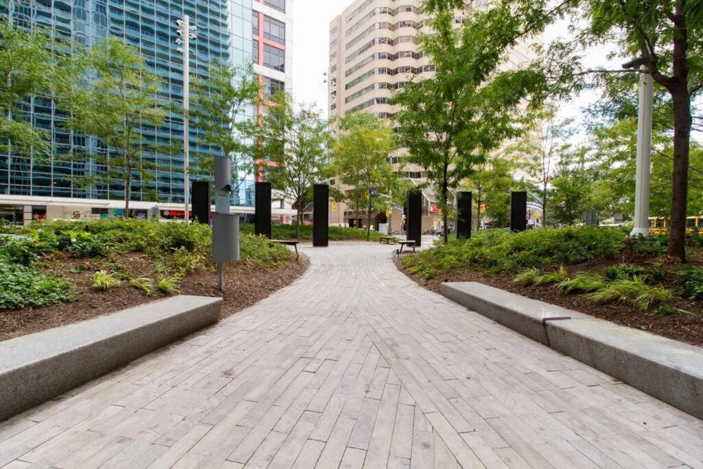 Toronto Lofts Apartment Exterior photo